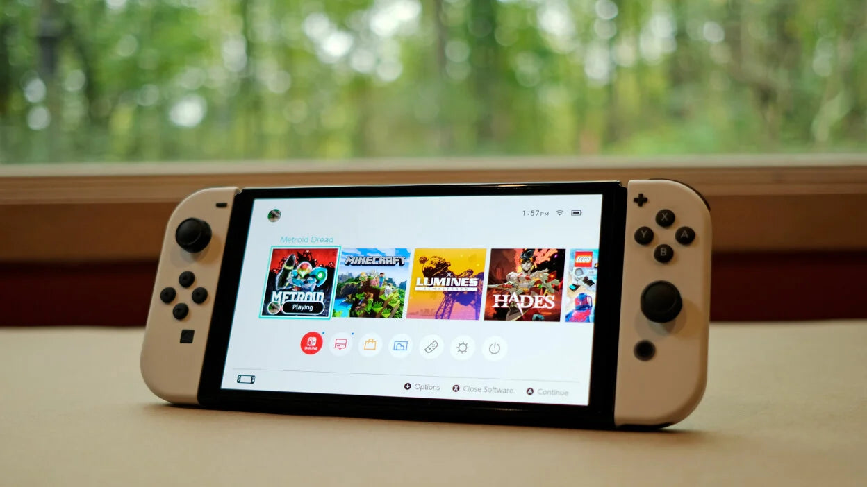 Nintendo Switch OLED @phonesrusco @phonesrus_tt